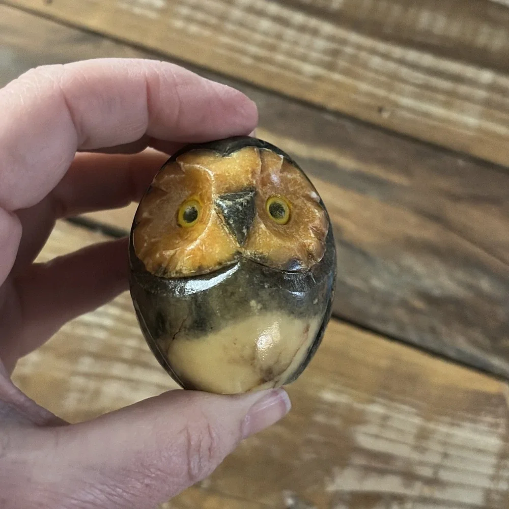 Alabaster Hand Carved Vintage Owl Paperweight Figurine 2